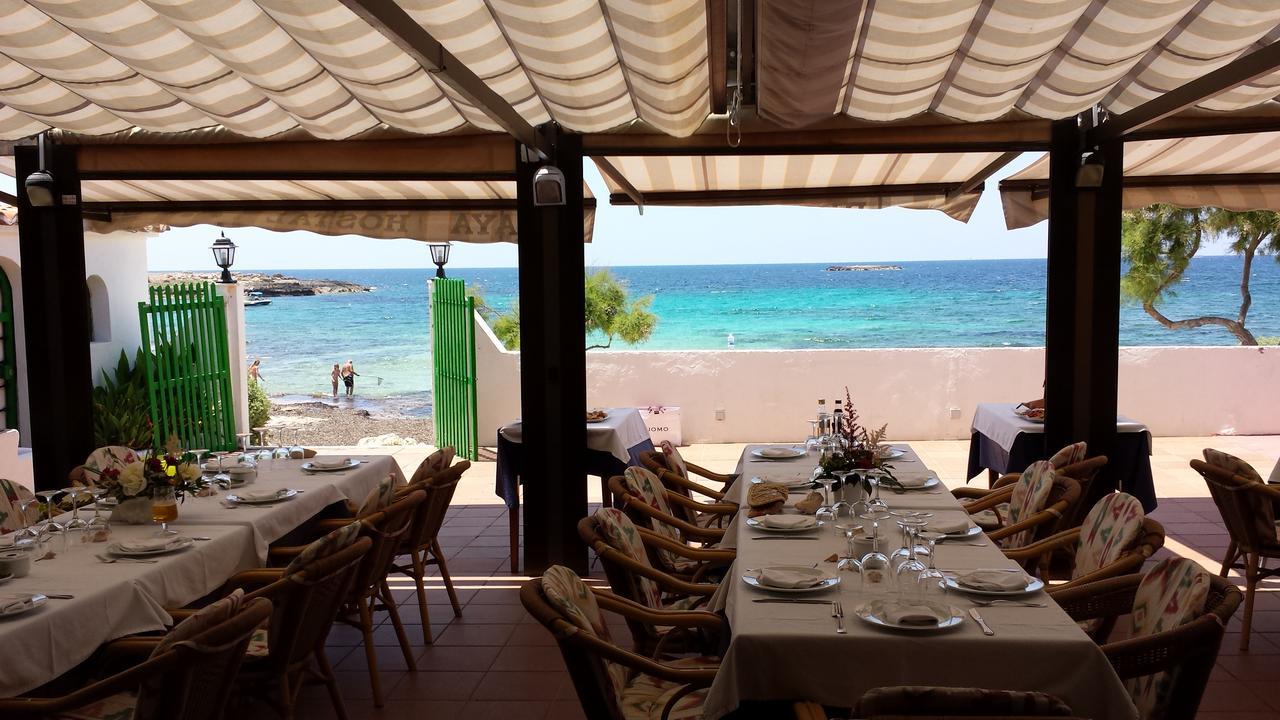 קולוניה סנט ג'ורדי Hostal Restaurante Playa מראה חיצוני תמונה